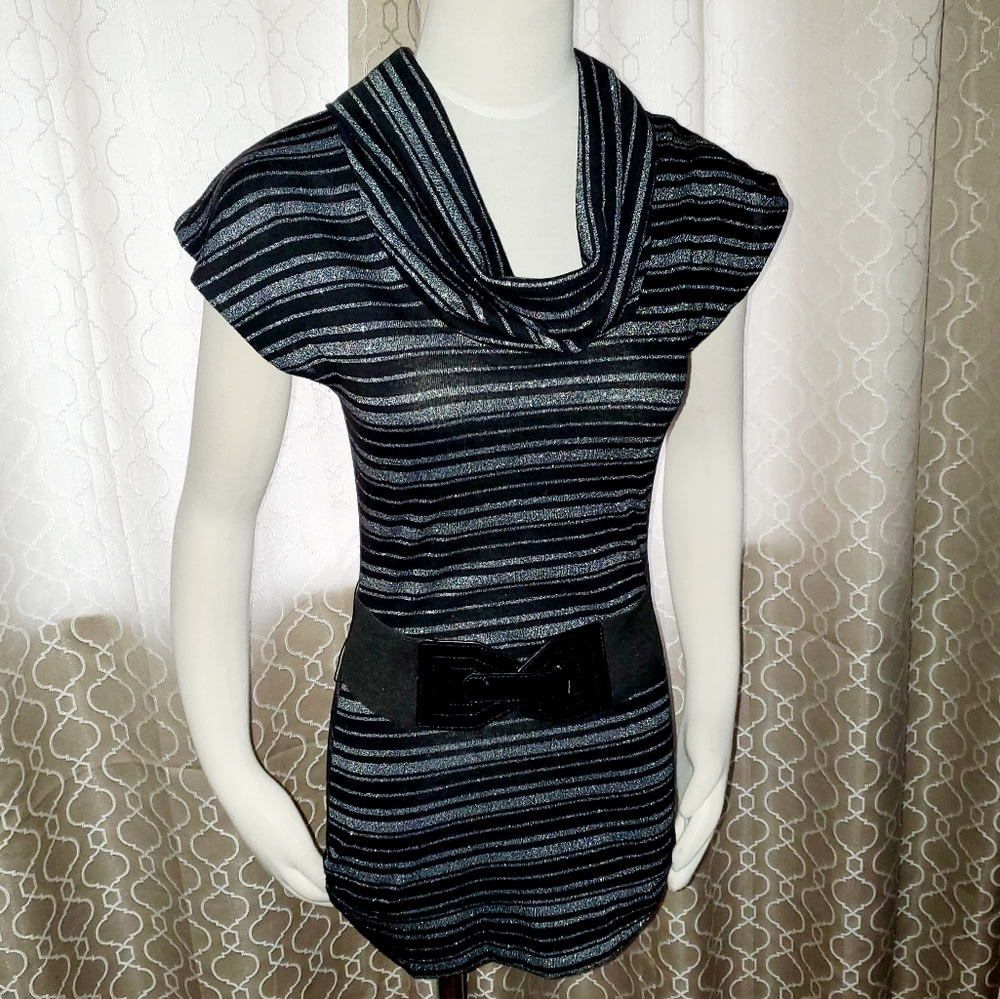 ♠️ Black & Silver Cowl Neck Striped Top w/ Belt